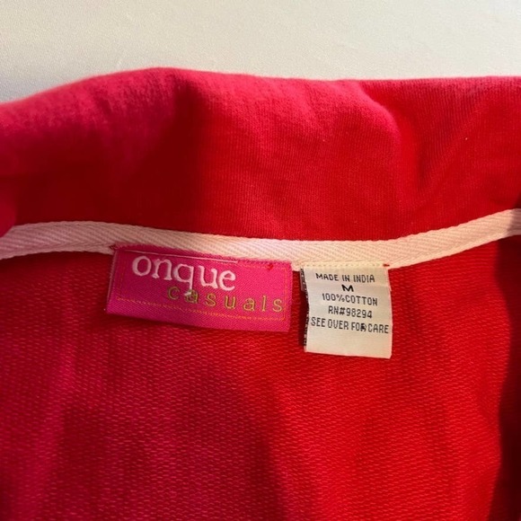 Onque Casual red white trim snap down casual top M - Picture 5 of 9